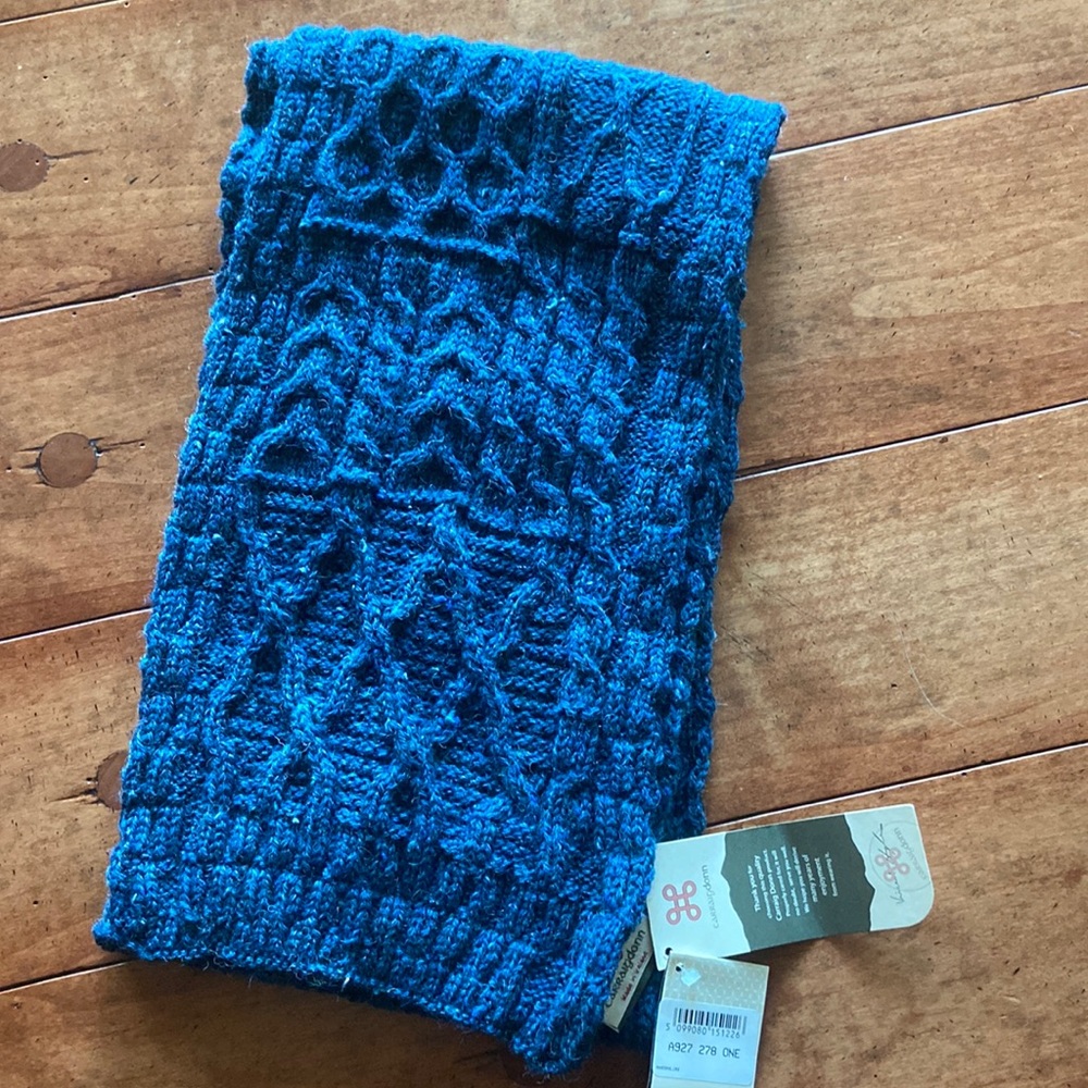 NWT Carriag Donn 100% Wool Irish Scarf Cable Knit Irish Sea Color